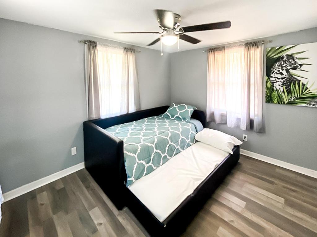 Sarasota Modern, Spacious, Comfy, Queen Beds, Backyard Rental Zewnętrze zdjęcie